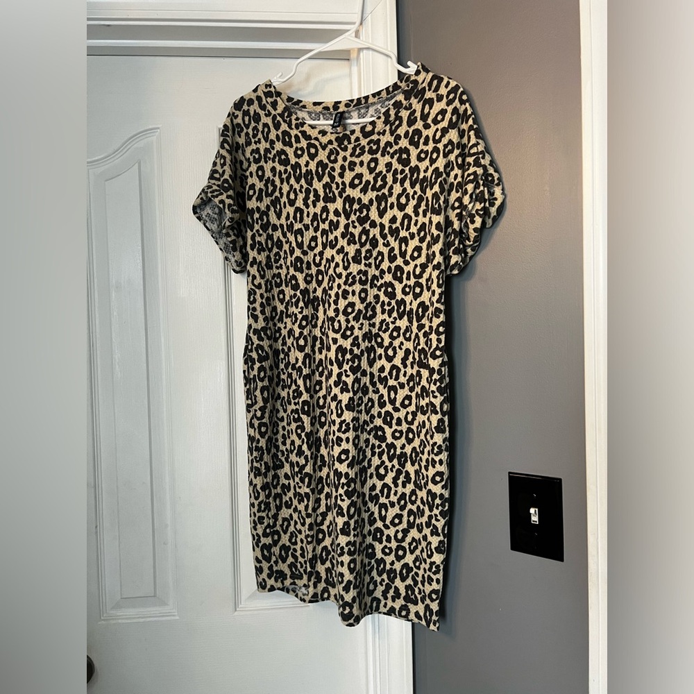 Cheetah print t shirt dress size medium